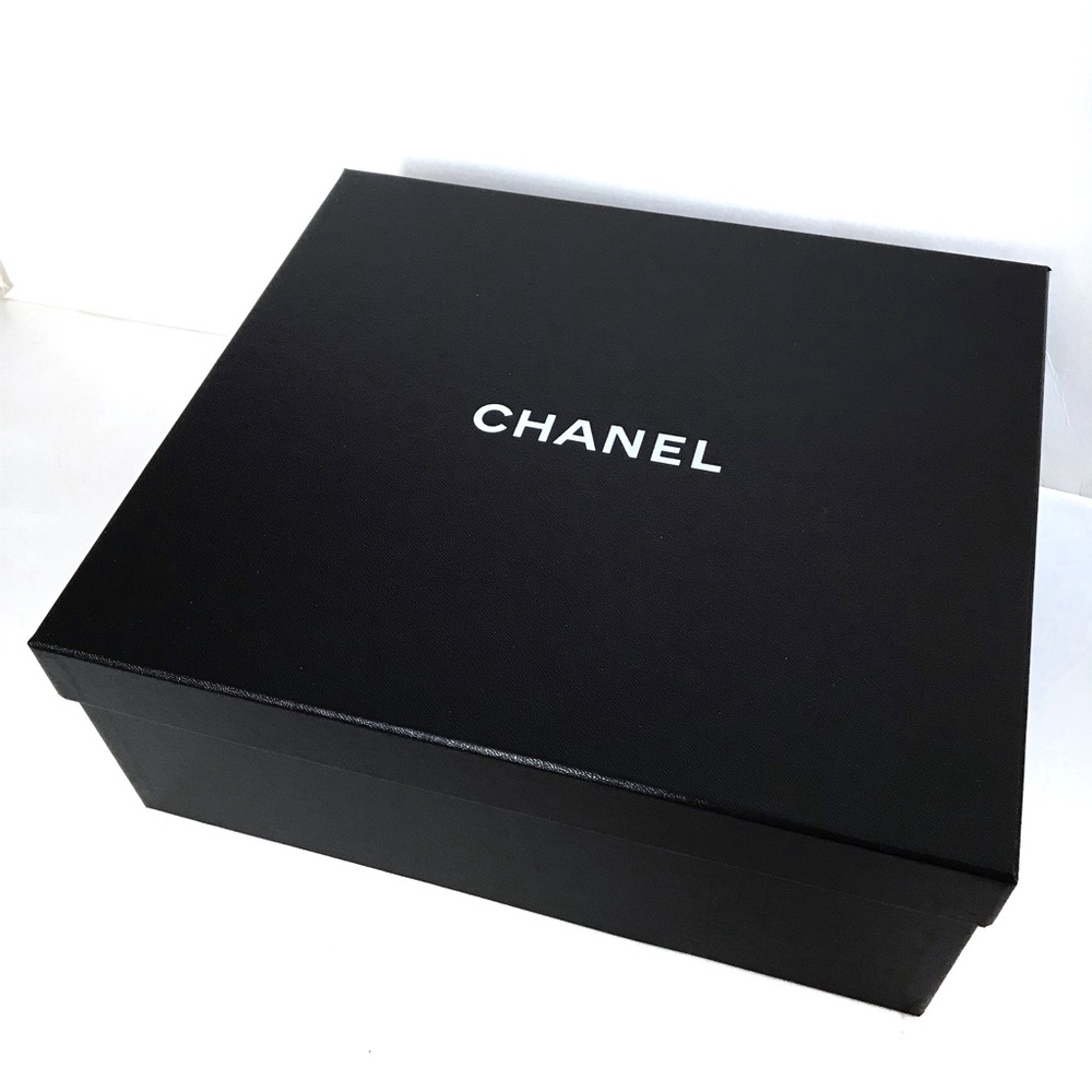 Chanel ShoeBox Medium Size - Picture 4 of 6